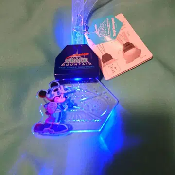 미키마우스 스페이스마운틴 빛나는 완구 넥스트랩