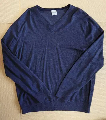 Paul Smith V넥 스웨터