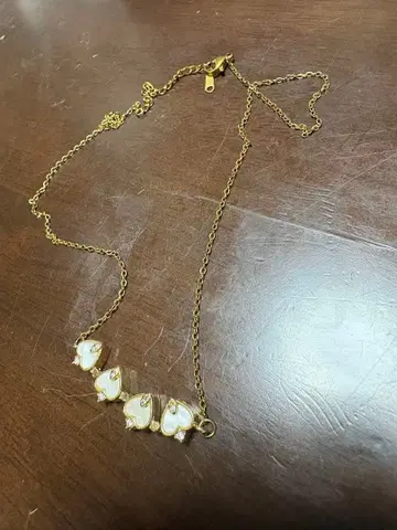 하트형 에나멜 펜던트 목걸이 골드