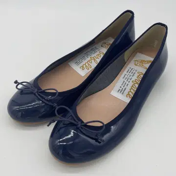 barballe 발레 슈즈 에나멜 리본 네이비 블루 페미닌