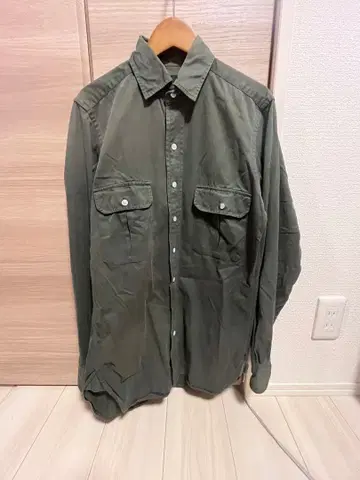 최종 가격 인하 Drake's 드레익스 올리브 그린 긴팔 셔츠 14-37