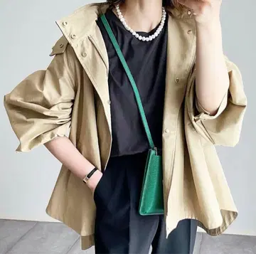 엠마 테일러 3WAY 플레어 마운틴 후드티