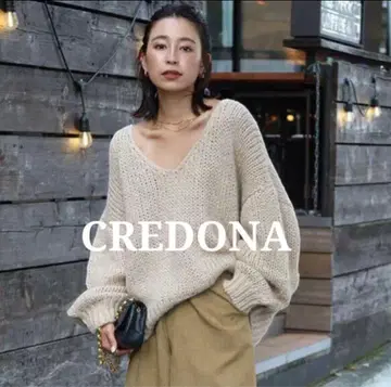 CREDONA 루즈 V넥 니트 베이지
