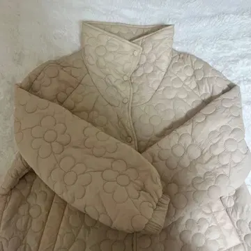 ZARA 꽃무늬 퀼팅 자켓