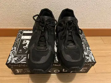 810s TRASDEN 스니커즈