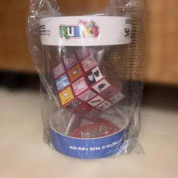 헬로키티 50주년 기념 루빅스 큐브