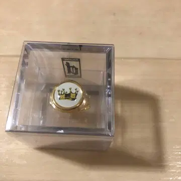 Pointless Journey 토이링 crown 화이트