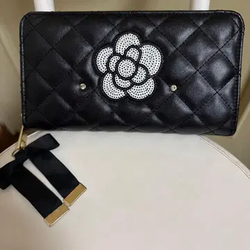 갤러리 비스콘티 까멜리아 장지갑 미사용