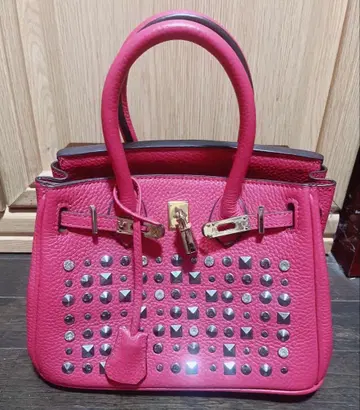 EmiriaWiz 자물쇠 열쇠 포함 스터드 x 비쥬 디자인 핸드백