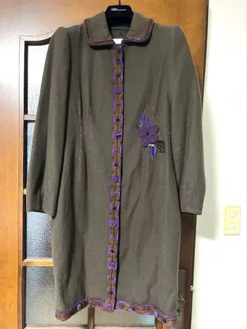 Moschino 롱 코트 꽃 모티브 브라운 퍼플