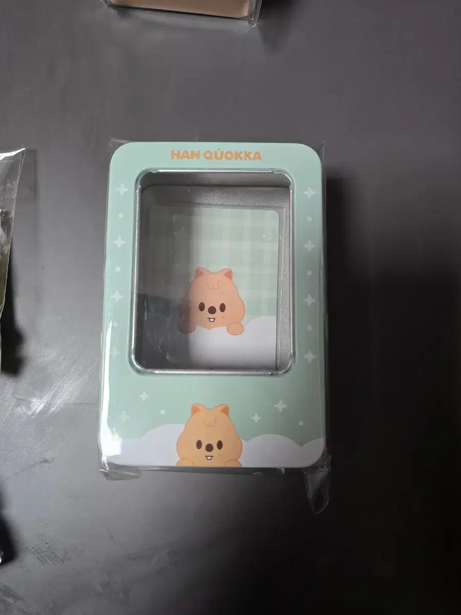Stray Kids tin case Han Quokka, Perfim