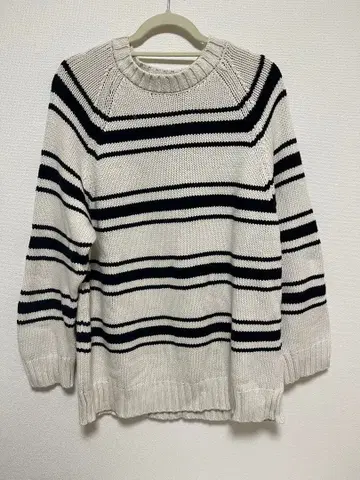 ZARA 스트라이프 니트 스웨터 L 사이즈