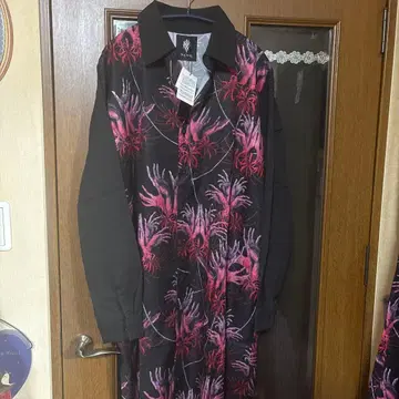 Drug Honey 천수피안화 긴팔 셔츠 블랙 핑크