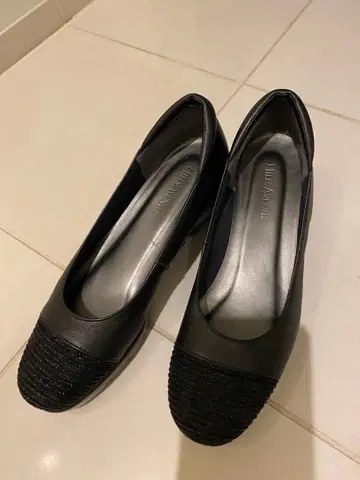 블랙 플랫 펌프스 웨지솔