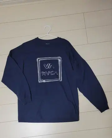 루카 롱티 M 사이즈 새상품급입니다.