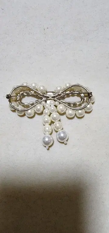 펄 리본 브로치 약 7.5cm x 4.5cm