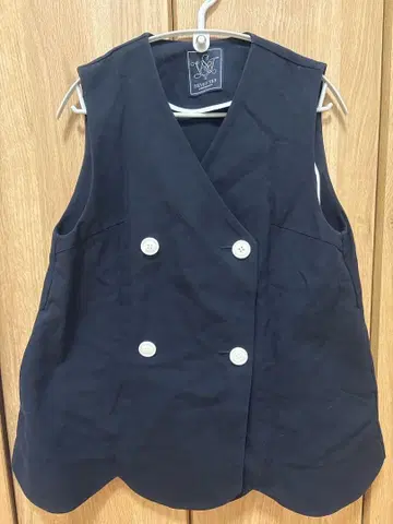 세븐 텐 세븐텐 스캘럽 베스트 네이비 M 사이즈