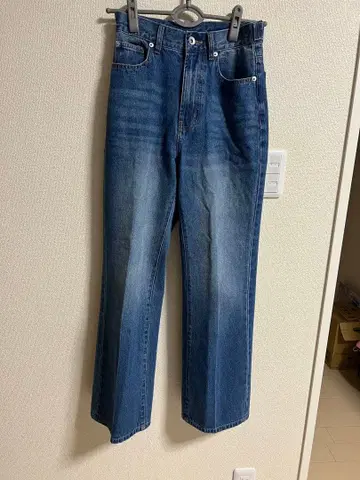 N 내추럴 뷰티 베이직 센터 프레스 플레어 데님 팬츠