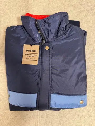 SPORTS AVESTA 점퍼 네이비 레드