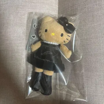 헬로키티 블랙 드레스 봉제 인형 일광화상 발길이
