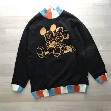 [ 택 포함 ] 마우지 x 디즈니 니트 맨투맨 MOUSSY 콜라보