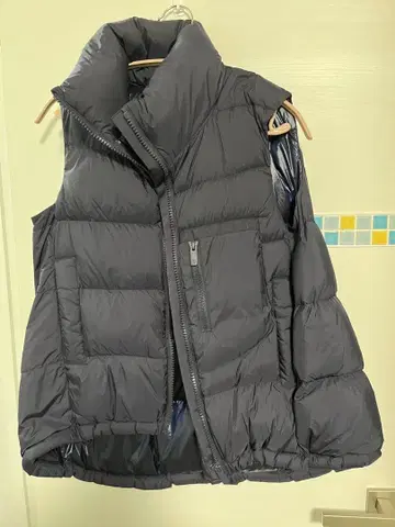 UNIQLO J 다운 베스트 S 사이즈