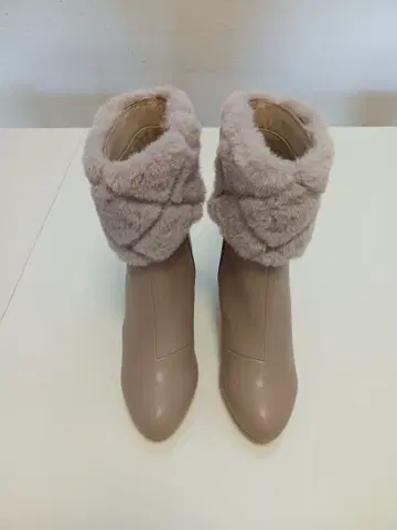 다이애나 숏부츠 (23.5cm) 새상품