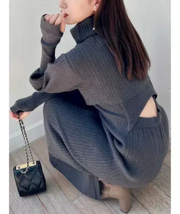 [새상품급] dazzlin 백 오픈 지퍼 니트 원피스 차콜 그레이