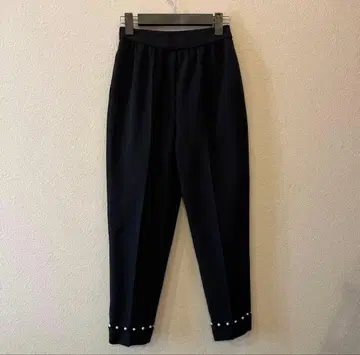 르네 블랙 펄 장식 니트 팬츠