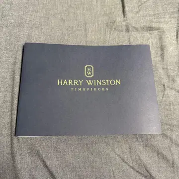 미사용 새상품 HARRY WINSTON 카탈로그 네이비