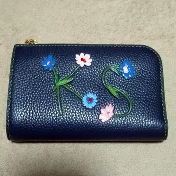 katespade 접이식 지갑 새상품급 지갑