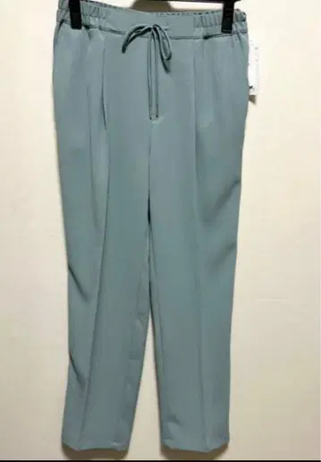 [새상품] THESHOPTK 테이퍼드 팬츠 라이트 블루 L