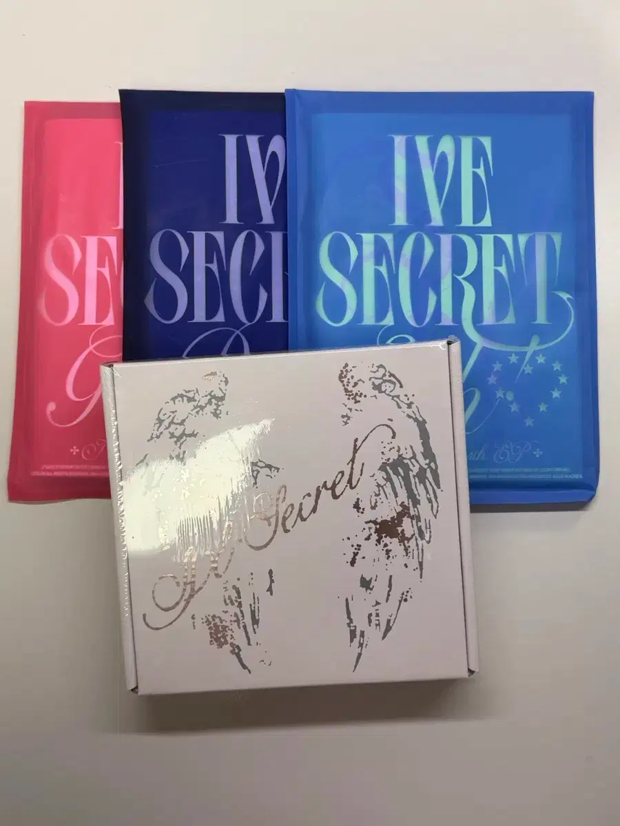 Lowest Price) Ive sealed Secret First Edition Album Set 4 types Loved Full Set