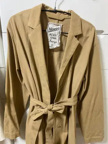 Nowos 베이지 트렌치코트