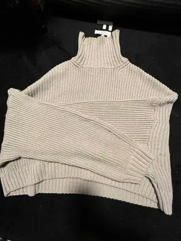 TODAYFUL 베이지 리브 니트 스웨터