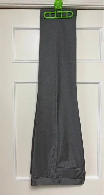 에미넌트 슬랙스 CALZONI 그레이 슬랙스