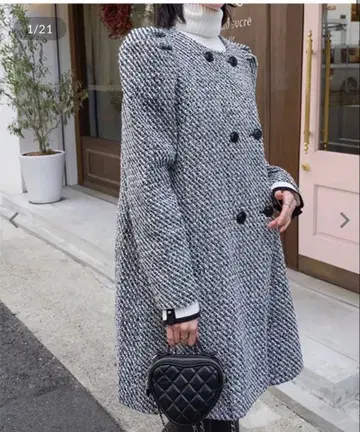 고베 레터스 트위드 코트