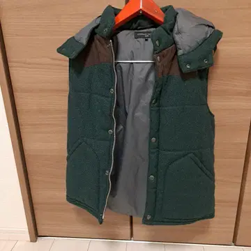 그린 후드 부착 다운 자켓