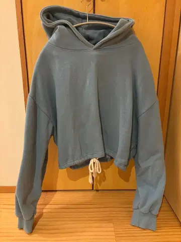 Three Four Time 파란색 크롭 후드티