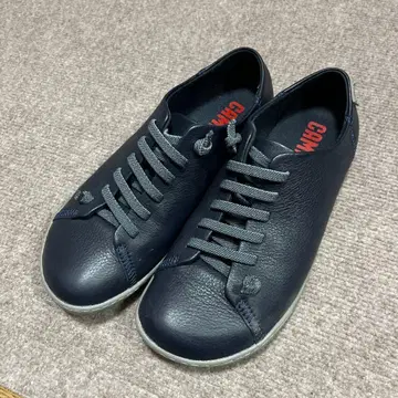 CAMPER 베우카미 네이비 가죽 스니커즈