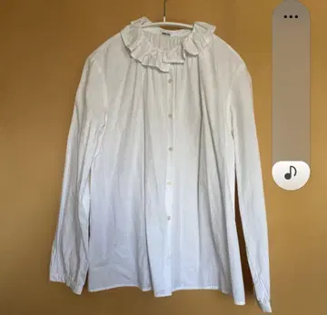 PAR ICI 프릴 달린 화이트 셔츠 M 사이즈