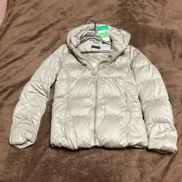 UNIQLO 실버 후드 부착 다운 자켓