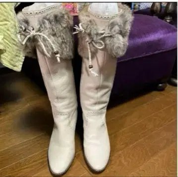 캐서린로스 퍼 포함 화이트 롱 부츠 S 사이즈