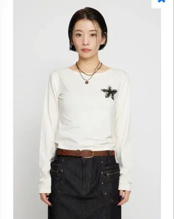 SHELL LIKE BUTTON 롱슬리브 티셔츠