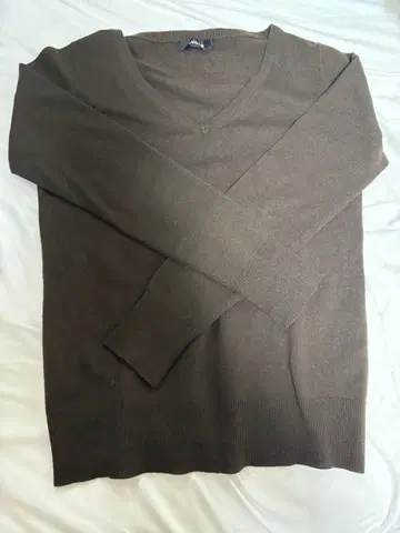 zucca 브라운 V넥 긴팔 니트