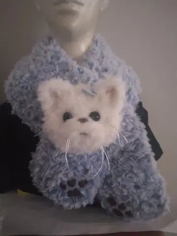 화이트와 스카이블루의 고양이 후와모코 머플러