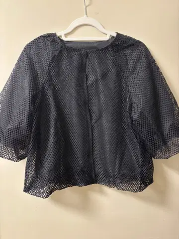 miele grande 메쉬 벌룬 7부 소매 노카라 자켓 블랙