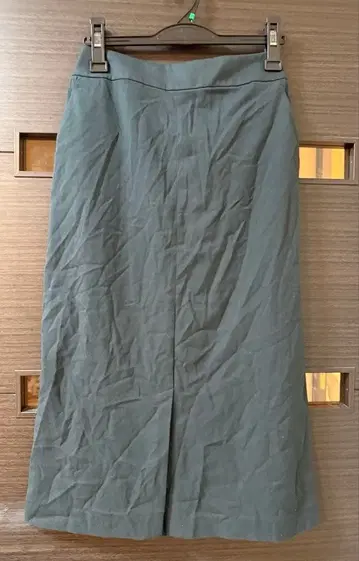 글로벌 워크 새상품 미사용 실루엣 비진 타이트 스커트 M