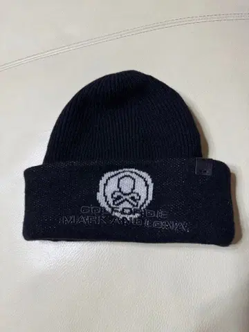 마크앤로나 니트 캡
