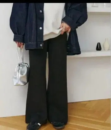 디스코트 니트 플레어 팬츠